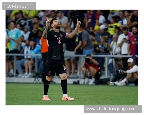 伊布称赞大罗马拉多纳梅西为历史前三但今年更倾向于亚马尔获金球奖 伊布称赞大罗马拉多纳梅西为历史前三但今年更倾向于亚马尔获金球奖