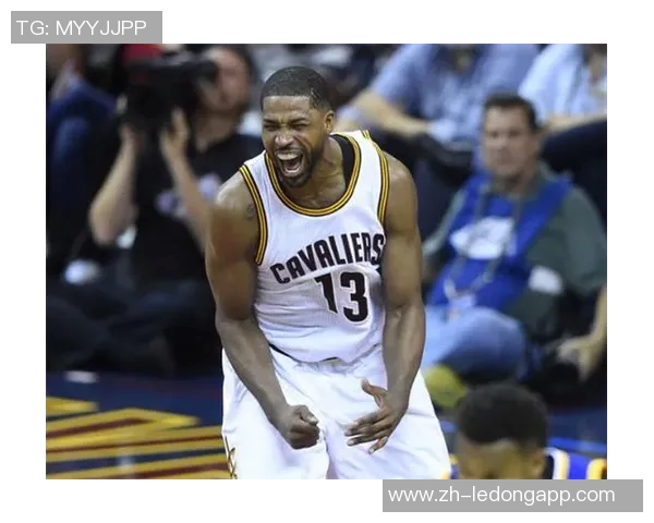 阿尔瓦拉多腿部受伤紧急返回更衣室希望尽快恢复状态 阿尔瓦拉多腿部受伤紧急返回更衣室希望尽快恢复状态