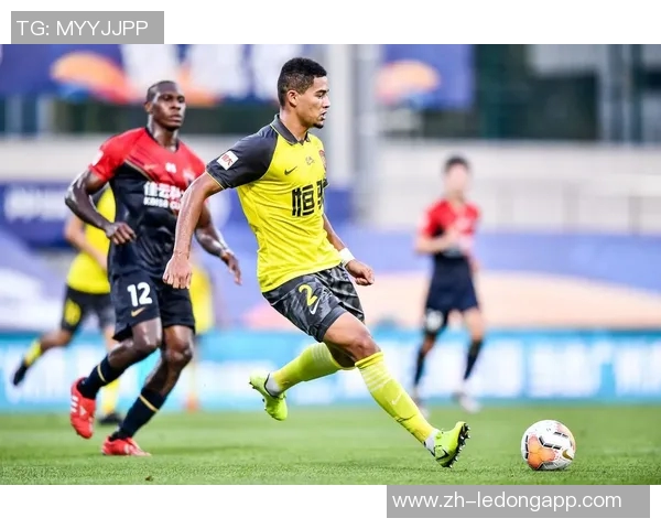 黄蜂主帅称卡尔克布伦纳攻防能力提升7中7砍14分展现出色表现